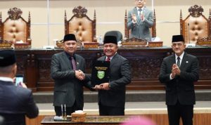 Herman Deru Hadiri Paripurna DPRD Sumsel, Dua Raperda Inisiatif Segera Ditetapkan Jadi Perda