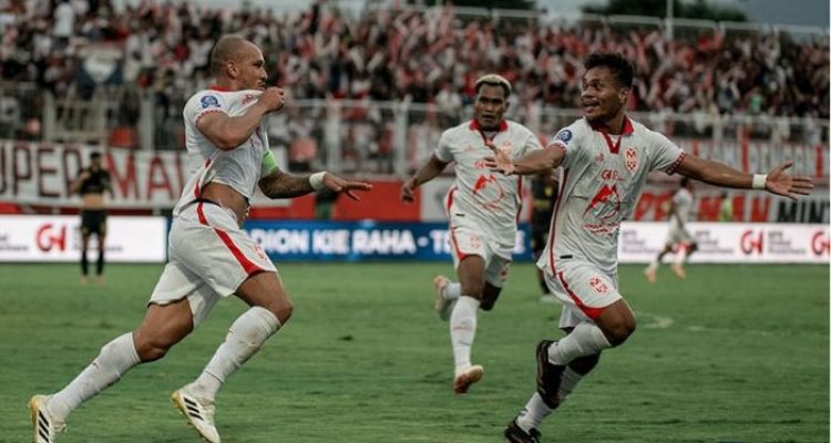 Dramatis di Kie Raha! Malut United Tumbangkan Borneo FC 3-2