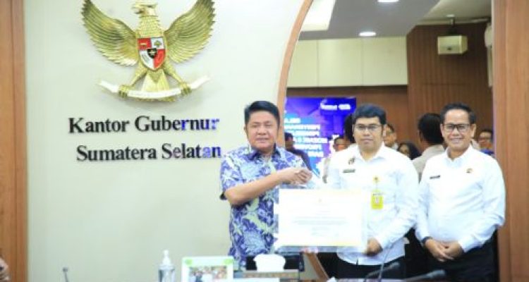 Gubernur Herman Deru Terima Sertifikat HPL Mozaik 5 dan 6, Dorong Percepatan Tata Ruang dan Digitalisasi Pertanahan