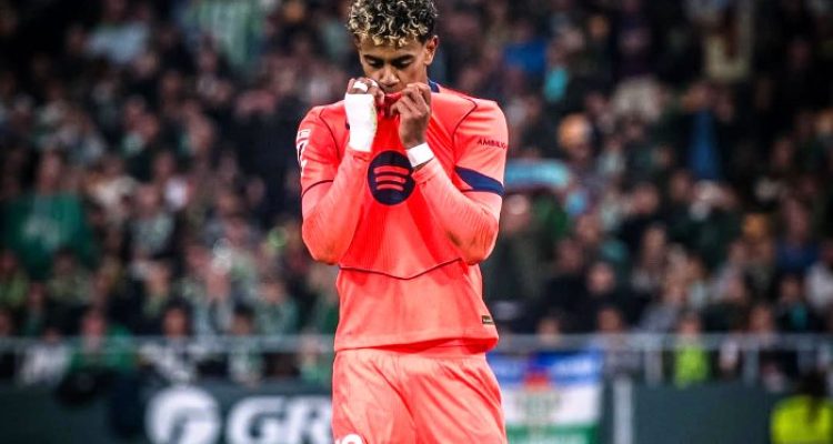 Barcelona Menang 5-3 di Markas Betis, Hattrick Ferran Torres Amankan Puncak Klasemen