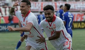 Malut-United-vs-Persib-Bandung-BRI-Super-League Malut United Bungkam Persib Bandung 2-0, Maung Bandung Terpeleset di Ternate