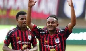 Persipura Jayapura Tundukkan Persela 2-0, Mutiara Hitam Kokoh di Tiga Besar