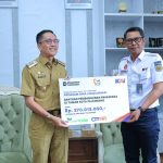 Ratu Dewa Terima Bantuan CSR PT KAI Rp270 Juta untuk Percantik Taman Kota Palembang
