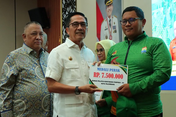 Raih 456 Medali di PORPROV, Ratu Dewa Tepati Janji Beri Bonus Atlet dan Pelatih Palembang