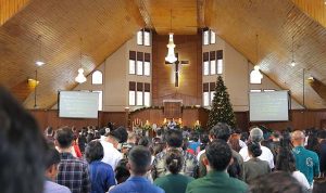 Jaga Toleransi, Wali Kota Palembang Pantau Langsung Misa Malam Natal