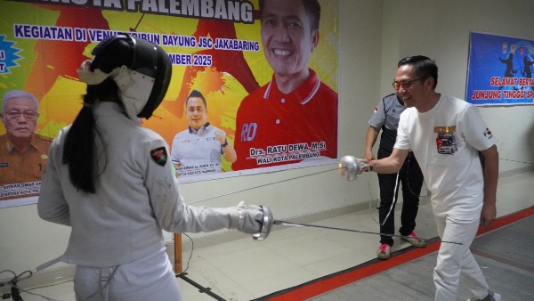 Ratu Dewa Buka Kejurda Anggar Walikota Cup, Palembang Bidik Kebangkitan Anggar Sumsel