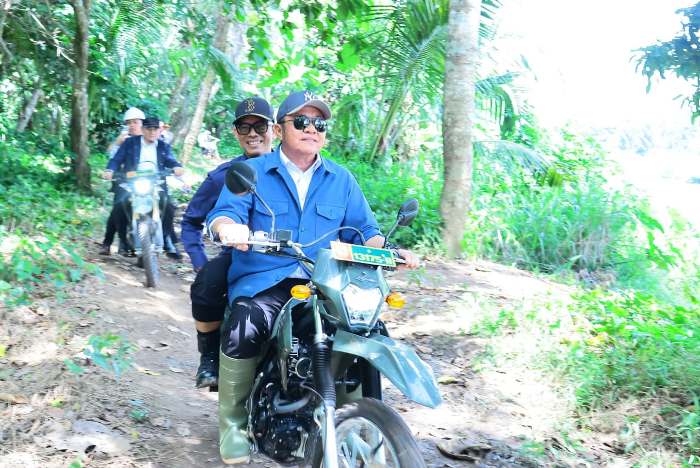Herman Deru Pastikan Akses Pendidikan Aman, Jembatan Gantung Banuayu–Talang Sawah OKU Segera Dibangun