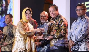 Sumsel Dinobatkan Provinsi Terbaik dalam Penurunan Ketimpangan Kesejahteraan oleh Kemendagri Sumsel Dinobatkan Provinsi Terbaik dalam Penurunan Ketimpangan Kesejahteraan oleh Kemendagri