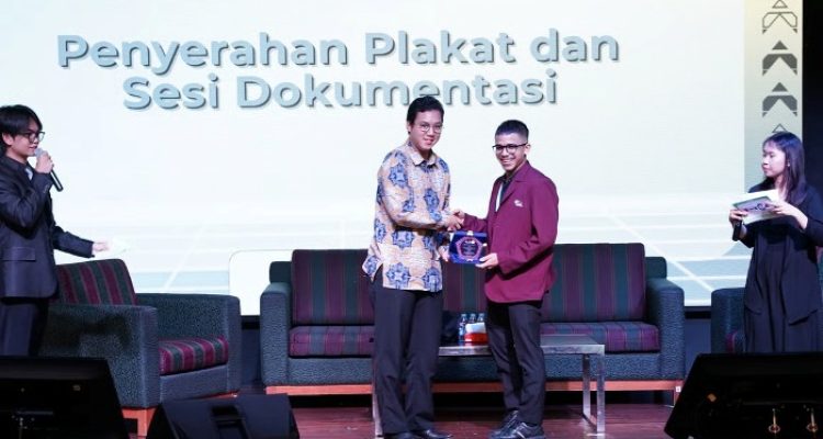Mahasiswa Teknik Industri BINUS University Luncurkan SCOTERA, EcoScooter Ramah Lingkungan untuk Mobilitas Urban