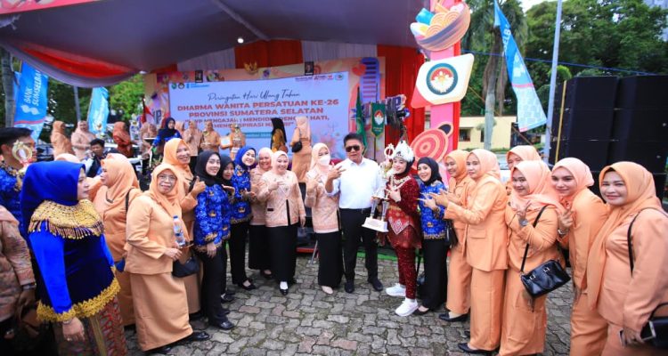 HUT ke-26 DWP Sumsel, Herman Deru Tegaskan Peran Istri ASN sebagai Pilar Penguat Pembangunan Daerah