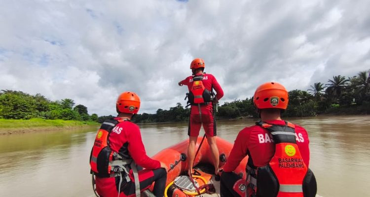 Dikejar Polisi, Pria Asal Muara Enim Diduga Tenggelam di Sungai Lematang