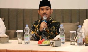 bupati bekasi ade kuswara-kunang-1766120039271_169