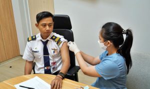 KAI Vaksinasi Petugas LRT Jabodebek Jelang Angkutan Nataru 2025/2026. Foto: viralsumsel.com