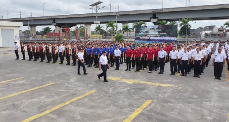 KAI Selenggarakan Apel Gelar Pasukan, Siapkan Operasional LRT Jabodebek di Masa Nataru 2025/2026. Foto: viralsumsel.com