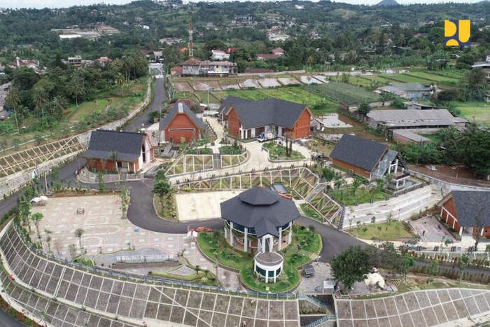 Konektivitas Padang–Bukittinggi Pulih, Akses Masyarakat: Kementerian PU Buka Jalur Lembah Anai, aktivitas Masyarakat Lancar. Foto: viralsumsel.com