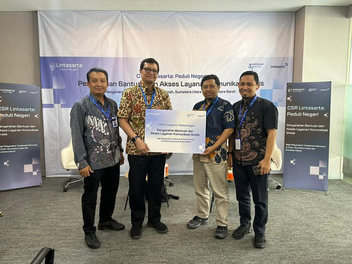 Lintasarta Salurkan Dukungan Digital dan Bantuan Kemanusiaan ke Wilayah Terdampak Bencana di Sumatera. Foto: viralsumsel.com