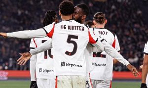 AS-Roma-vs-AC-Milan-Serie-A Penalti Pellegrini Gagalkan Kemenangan AC Milan
