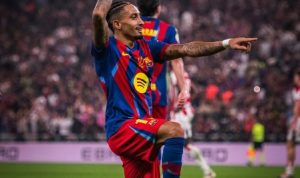 Raphinha Bersinar, Barcelona Amankan Tiket Final Piala Super Spanyo