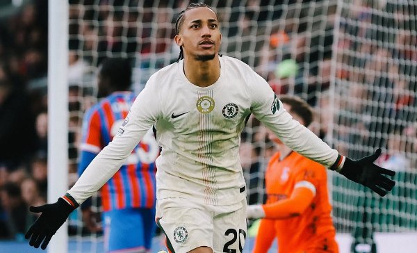 Chelsea Amankan Tiga Poin di Kandang Palace