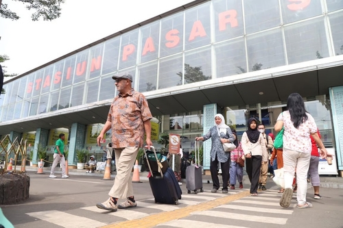 KAI Daop 1 Jakarta Layani 1,61 Juta Penumpang Selama Angkutan Nataru 2025/2026. Sumber : viralsumsel.com