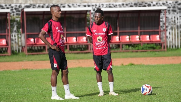 Persipura Jayapura Resmikan Alexandro Kamuru, Perkuat Lini Belakang Mutiara Hitam