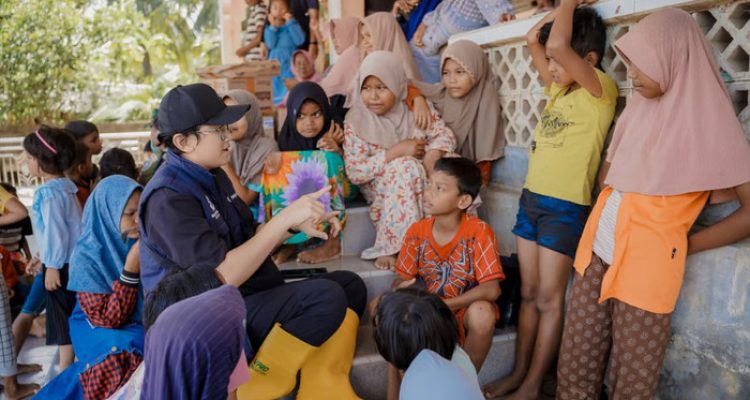 Employee Volunteering Grup MIND ID Dampingi Pemulihan Sumatra. Foto : viralsumsel.com