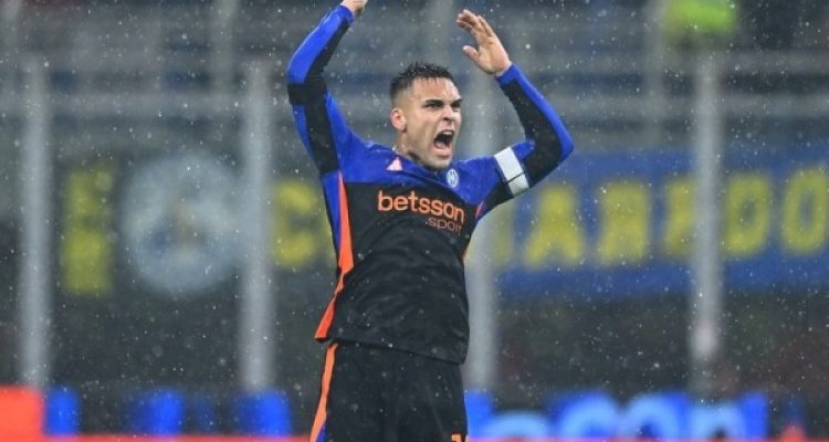 Inter Perkasa di Puncak Klasemen Serie A Usai Hajar Pisa 6-2