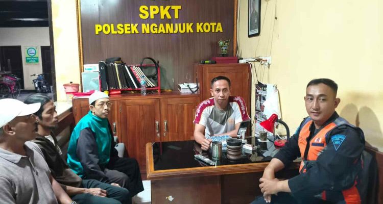 KAI Daop 7 Madiun Tindak Tegas Kasus Pelemparan KA Jayakarta Premium, Pelaku Berhasil Diamankan. Foto: vritimes.com