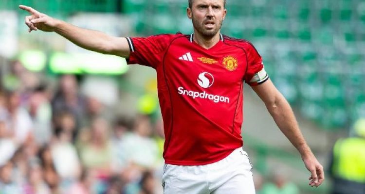 Michael Carrick Jadi Kandidat Terkuat Pelatih Interim Manchester United
