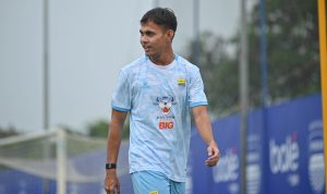 Persib-Pinjamkan-Rezaldi-dan-Hamra-Hehanussa-1768574763 Persib Bandung Pinjamkan Rezaldi dan Hamra Hehanussa ke Persik Kediri hingga Akhir Musim