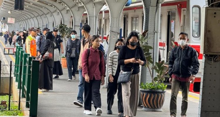 Mau Mudik Naik Kereta? Ini Trik Jitu Beli Tiket Lebaran 2026 ala KAI
