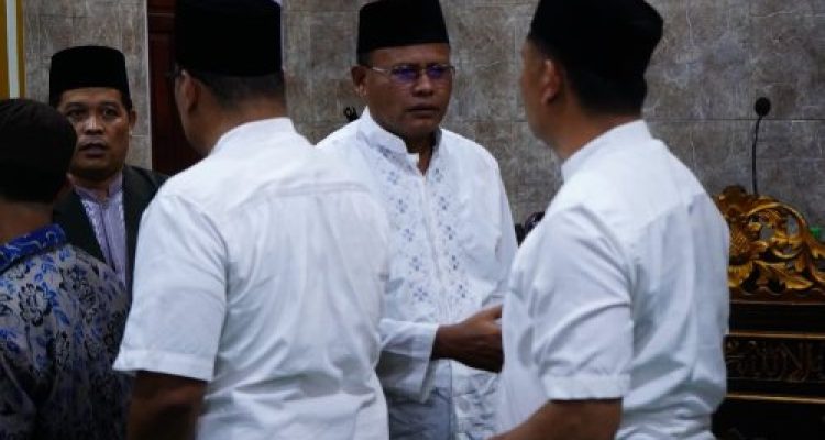 Wali Kota Prabumulih H. Arlan Hadiri Safari Ramadan Pemkot di Masjid Al-Muhajirin Tugu Kecil