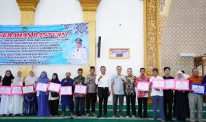 RT, RW, Guru Ngaji hingga Linmas Terima Bantuan dari Wali Kota Prabumulih