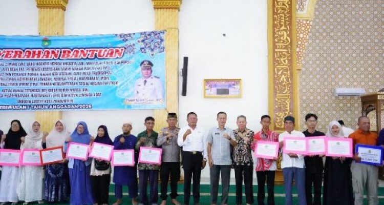 RT, RW, Guru Ngaji hingga Linmas Terima Bantuan dari Wali Kota Prabumulih