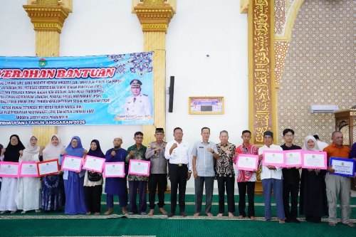 RT, RW, Guru Ngaji hingga Linmas Terima Bantuan dari Wali Kota Prabumulih