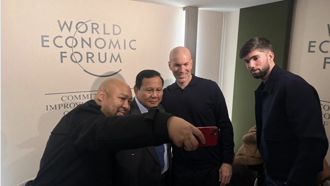 Di Davos, Prabowo Diskusi Hangat dengan Zinedine Zidane dan Putranya