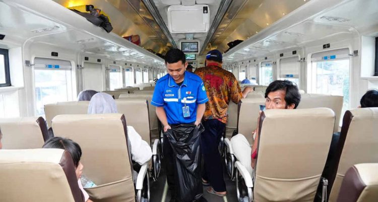 Okupansi Tinggi Saat Libur Panjang Isra Mikraj, KAI Divre IV Tanjungkarang Pastikan Layanan Tetap Optimal dan Aman.Foto: viralsumsel.com