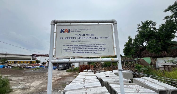 Perkuat Legalitas Aset Negara, KAI Daop 7 Madiun Terima 17 E-Sertifikat Tanah dari BPN Kabupaten Madiun. Foto: viralsumsel.com