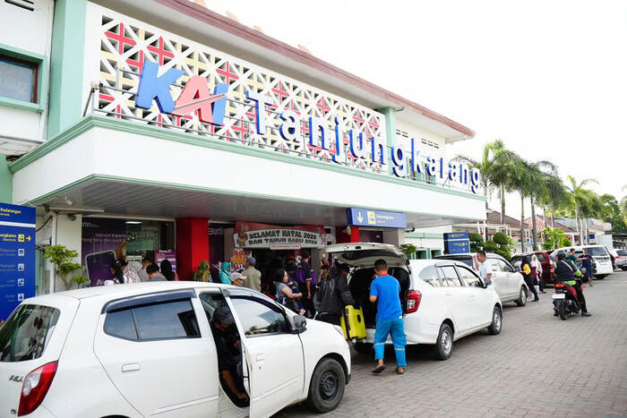 KAI Divre IV Tanjungkarang Tutup Posko Angkutan Nataru 2025/2026, Jumlah Penumpang Meningkat 15 Persen. Foto: viralsumsel.com