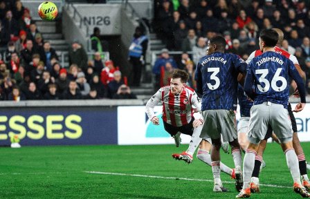Arsenal Ditahan Brentford 1-1, Persaingan Puncak Premier League Makin Ketat
