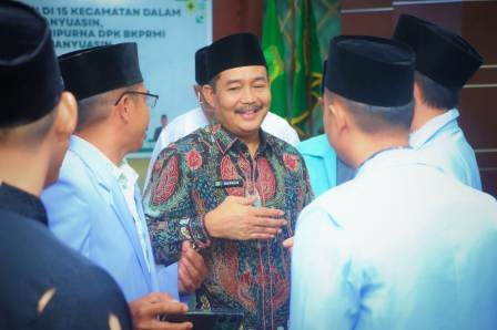 Wabup Muba Buka Pembinaan Guru Ngaji dan Serahkan SK Paripurna DPK BKPRMI se-Kabupaten