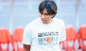 Gagal Menang 9 Laga, Sriwijaya FC Putus Kontrak Budi Sudarsono