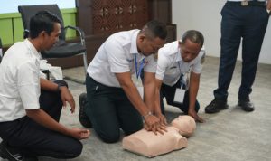 Dukung Keselamatan Kerja dan Operasional, Daop 9 Jember Selenggarakan Pelatihan P3K. Foto: viralsumsel.com