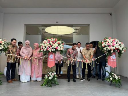 Grand Opening N Beauty. Foto : viralsumsel.com