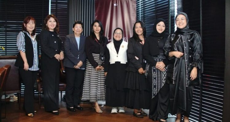 Her Assets Society Semarang. Foto: viralsumsel.com