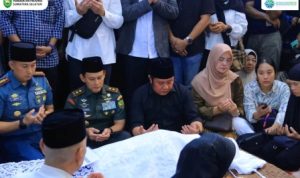 Sumsel Berduka, Herman Deru Pimpin Pelepasan Jenazah Alex Noerdin Secara Kedinasan
