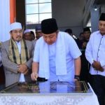 Herman Deru Resmikan Masjid Roudhotul Jannah di Alang-Alang Lebar