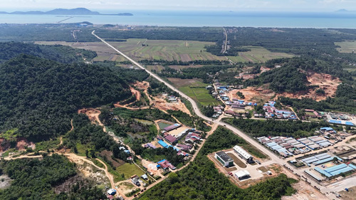 Hilirisasi Mineral Jadi Kontributor Utama Investasi, Industrialisasi Perlu Jadi Fokus. Foto : viralsumsel.com