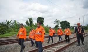 KAI Daop 2 Bandung Siapkan Layanan dan Pengamanan Maksimal. Foto : viralsumsel.com