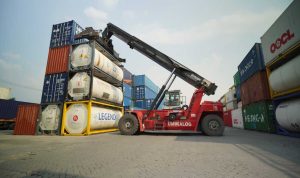 KAI Logistik Optimalkan Keamanan dan Keselamatan Angkutan B3 Melalui Moda Kereta Api. Foto: viralsumsel.com